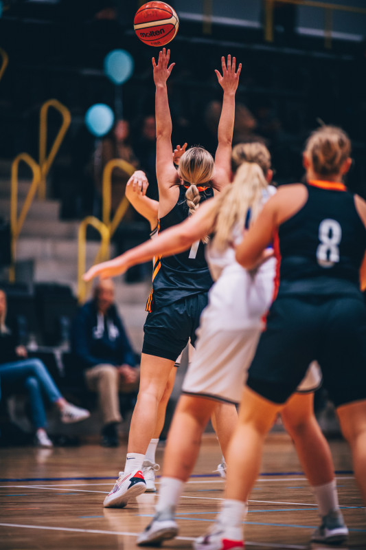 Eskilstuna-Basket-Bla-Bandet-221119-4793