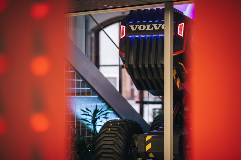 Volvo-2048px-sRGB-250422-451-6803
